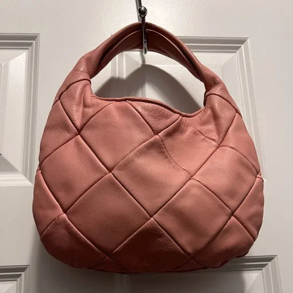 Falor pink leather bag